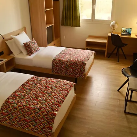 호텔-레스토랑 스탄딘 호텔 Foetz