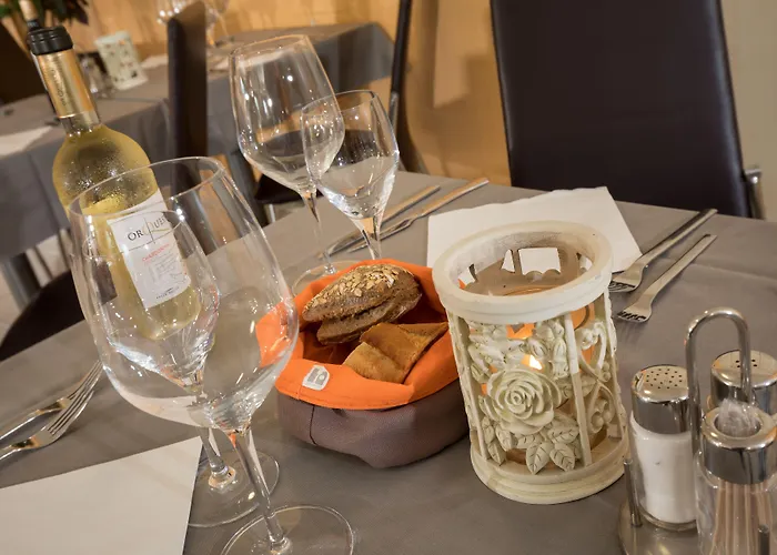 Hotel-restaurant Stand'inn Hotell