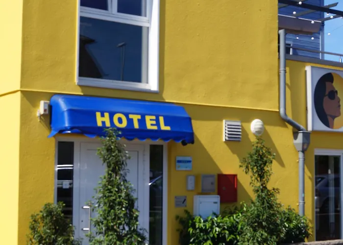 Hotel-restaurant Stand'inn Hotell 3*