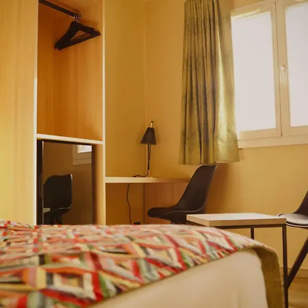 Stand'inn Hotel 3*