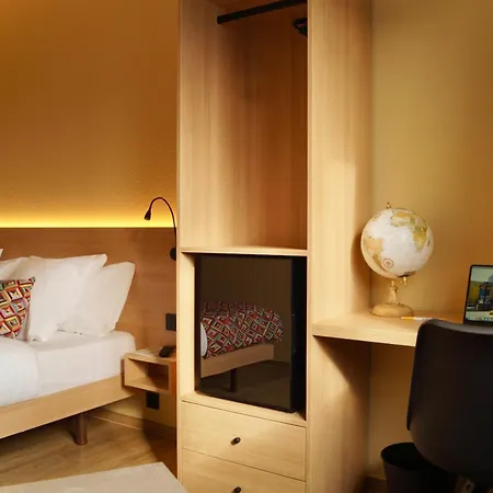 ホテル-レストラン スタンディン 3* フォエッツ