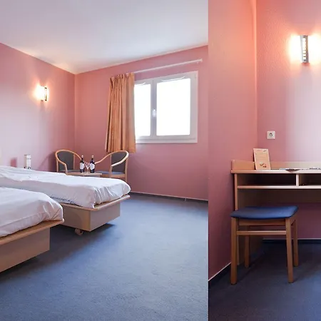 Hotel-restaurant Stand'inn Hotell 3*