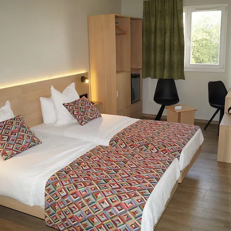 ホテル-レストラン スタンディン