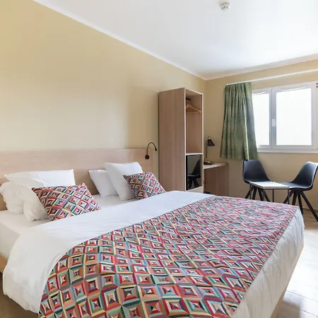 ホテル ホテル-レストラン スタンディン