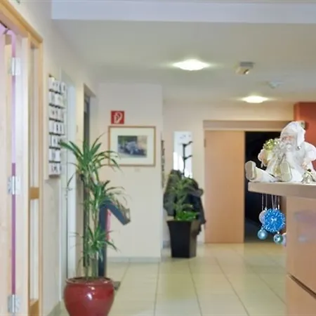 Hotel Hotel-restaurant Stand'inn 3*