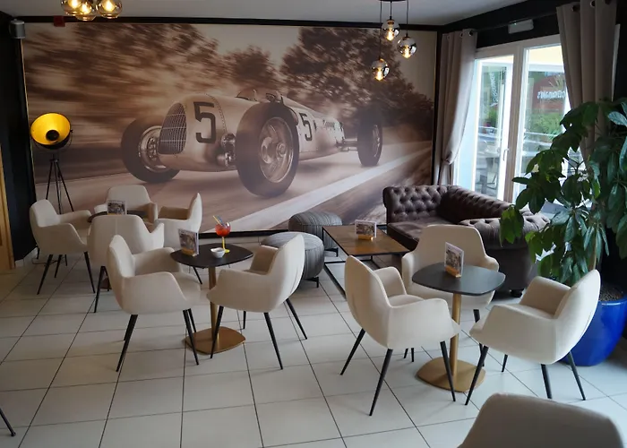 Hotel-restaurant Stand'inn 3*